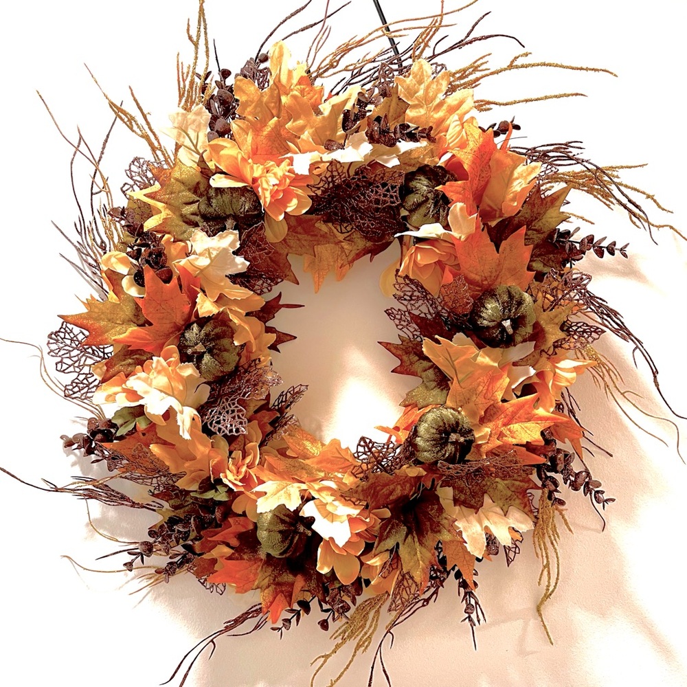 Fall wreath, green, orange pumpkins